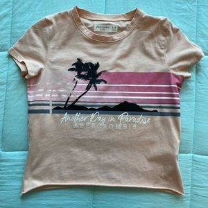 Abercrombie T-shirt. Glitter. Pink 9/10
